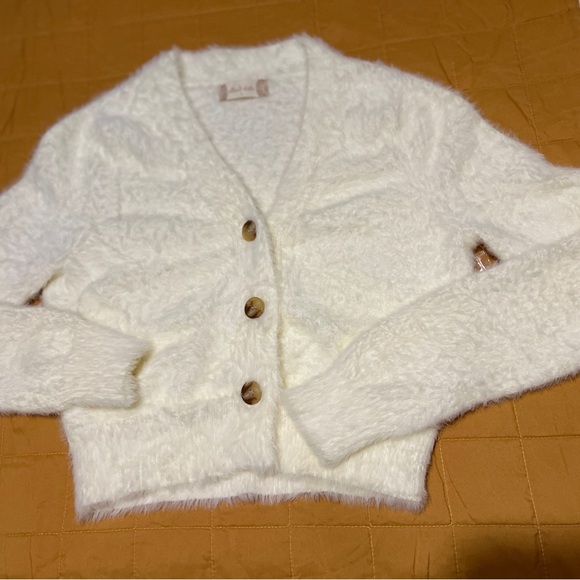 COPY - Altr’d State Small Ivory Cropped Cardigan Sweater - Picture 2 of 7